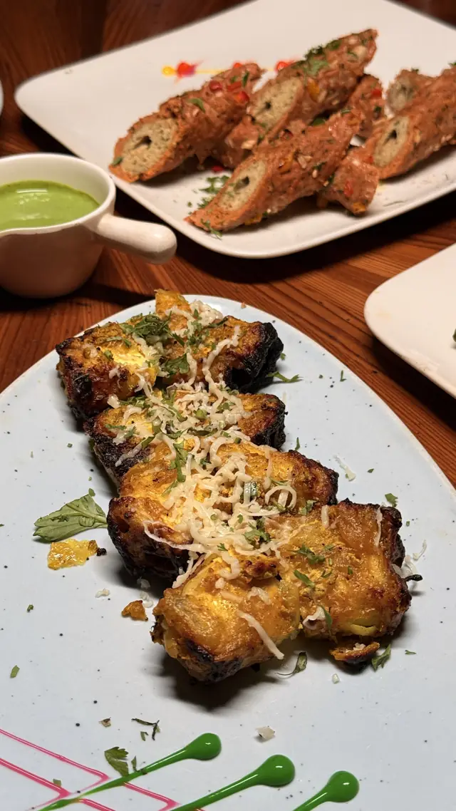 Cheese-topped kebabs